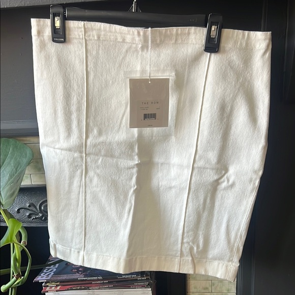 The Row Dresses & Skirts - The Row NWT Noel’s Skirt in White. Size Large. Original $390
